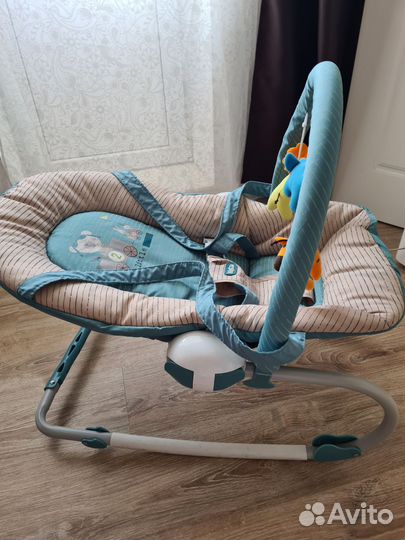 Шезлонг детский Babyton