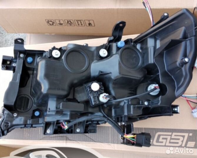 Фары land cruiser 200 c 16 года(светлые)