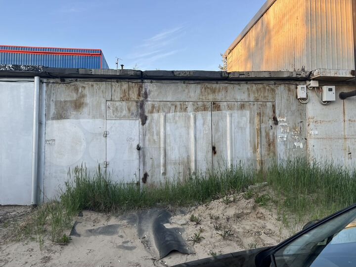 Гараж, > 30 м²