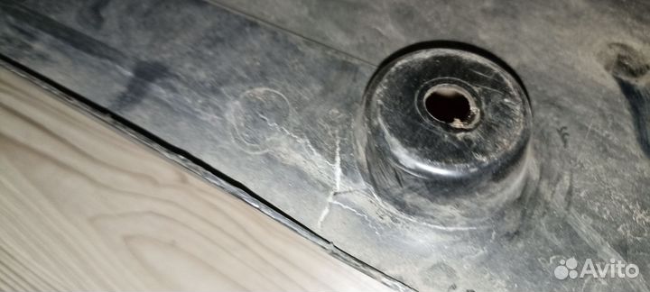 Защита днища правая Mercedes w203