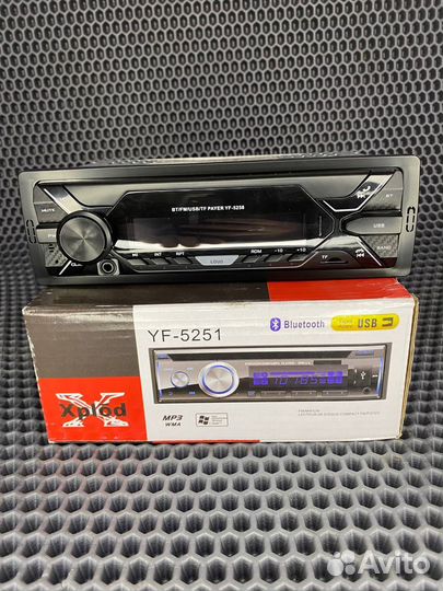 Магнитола с Bluetooth / AUX / USB