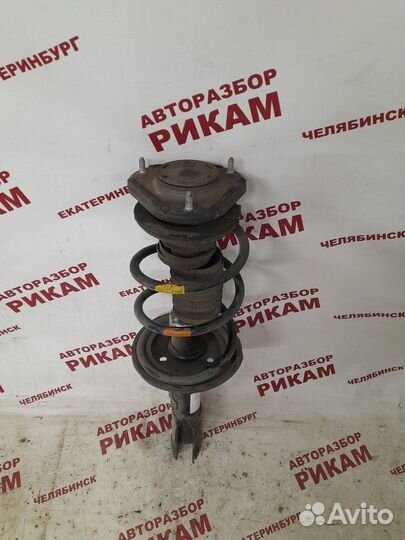 Стойка передняя левая Toyota Wish ZNE10 1ZZ-FE