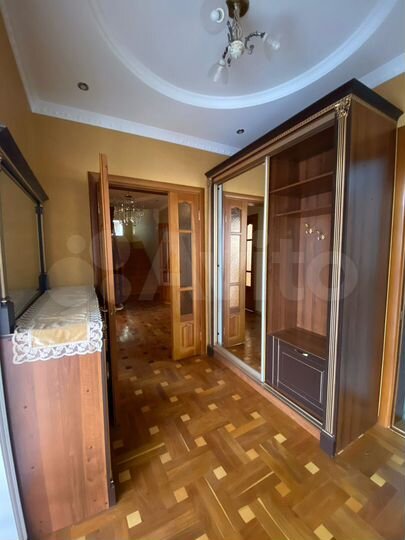 Дом 320 м² на участке 8 сот.