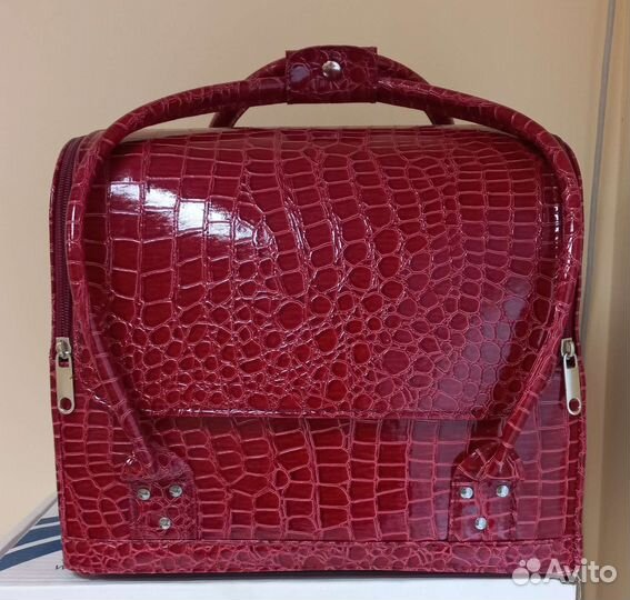 Чемодан кейс бюити мастера