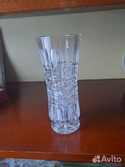 Хрустальные вазоны для цветов