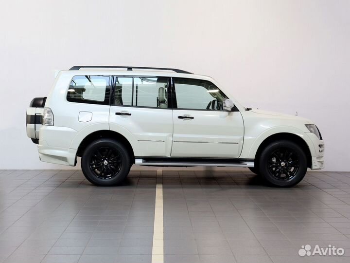 Mitsubishi Pajero 3.8 AT, 2019, 635 км