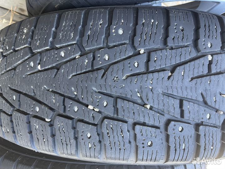 Nokian Tyres Hakkapeliitta 7 SUV 225/65 R17 106T