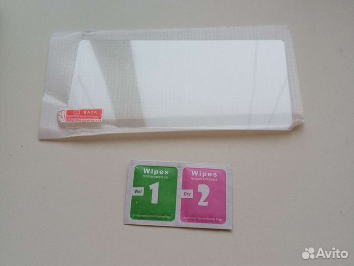 Чехол на телефон