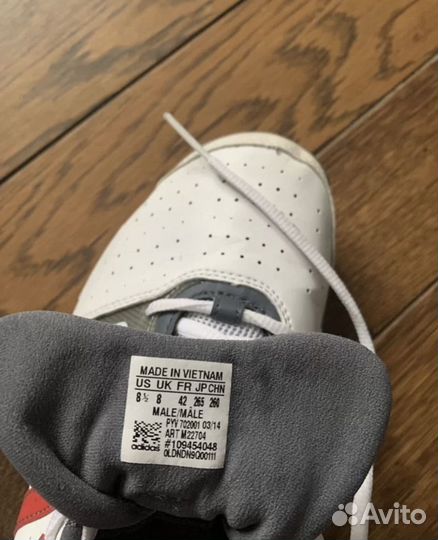 Оригинальные кроссовки adidas