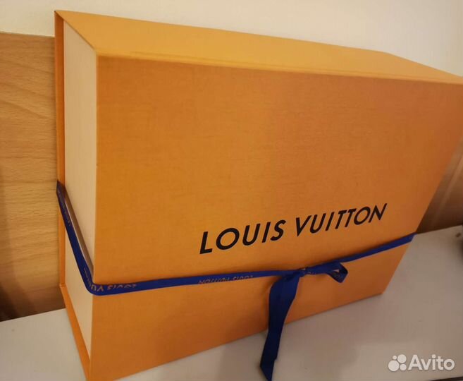 Коробка louis vuitton