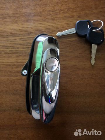 Ручка с замком для кунга пикапа