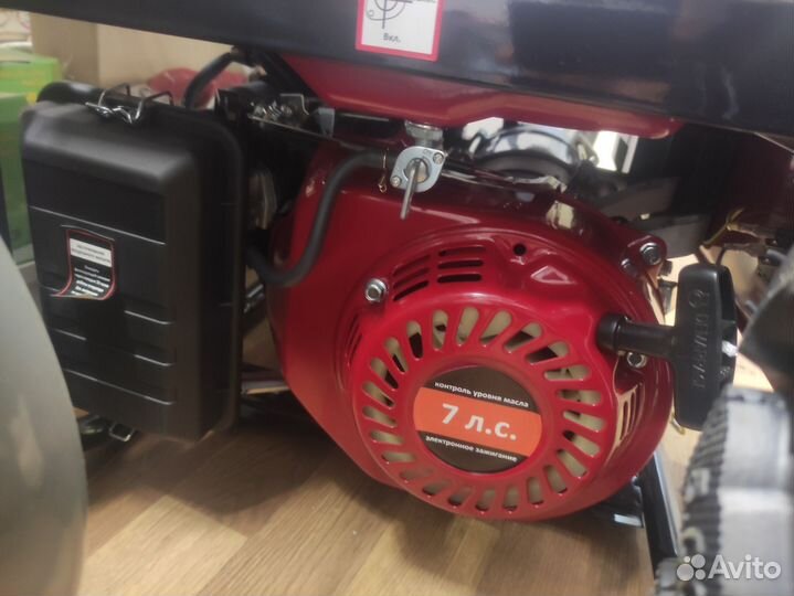 Бензиновый генератор