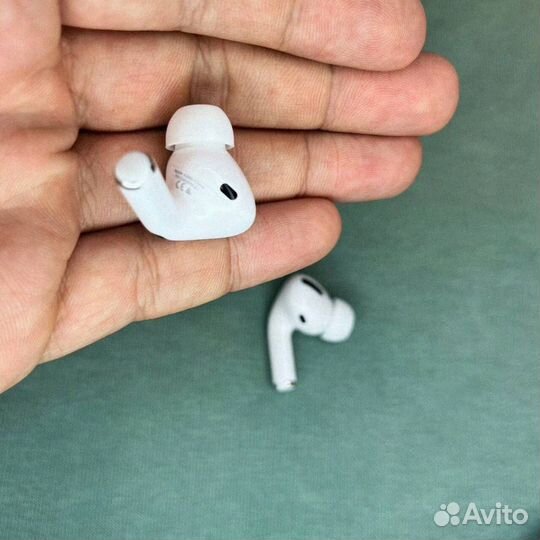 AirPods Pro 2: Звук, который окрыляет