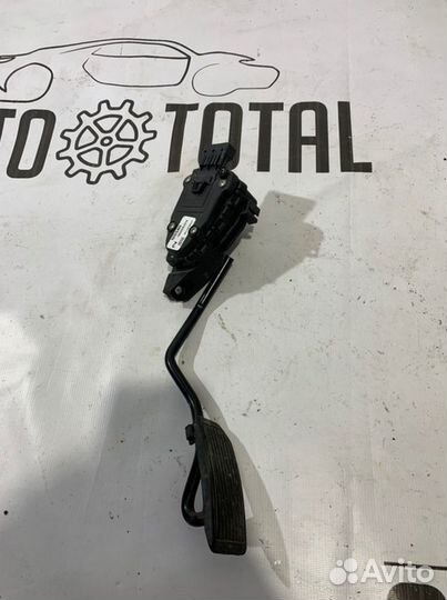 Педаль газа Nissan Primera P12 1.6 2006