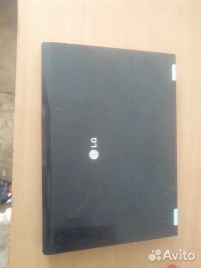 Ноутбук LG E50