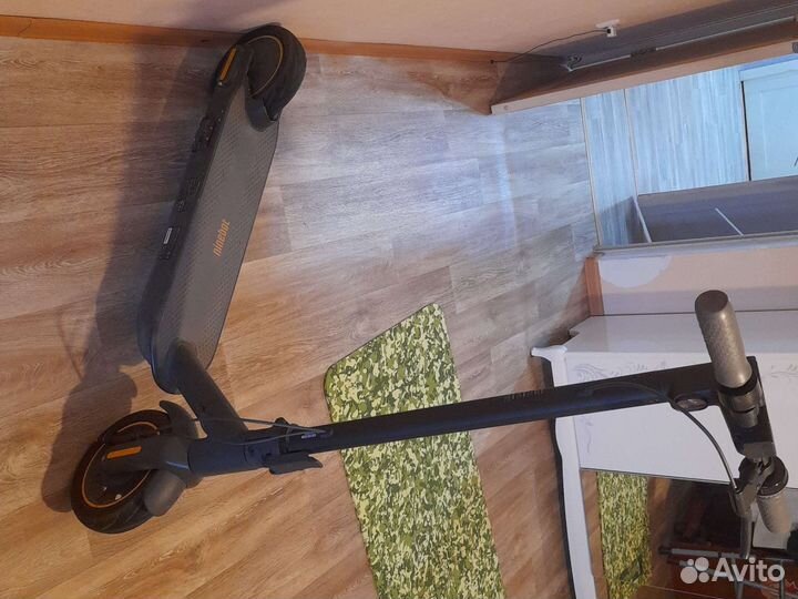 Электросамокат для взрослых бу ninebot