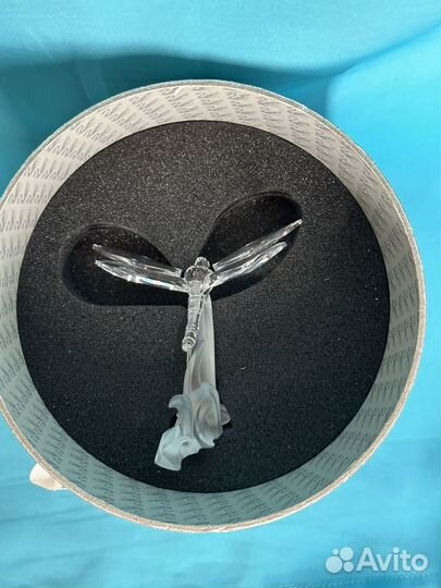 Стрекоза Swarovski, бобр