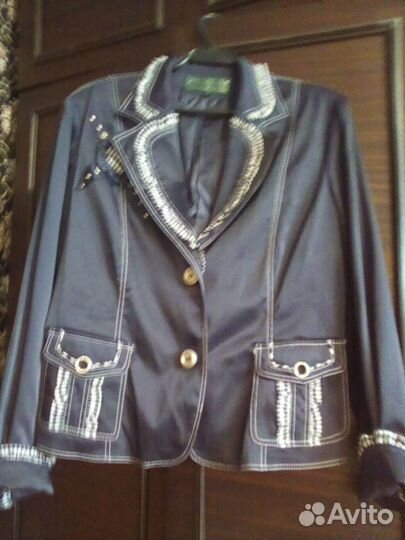 Костюм женский нарядный с отделками синий 52 разме