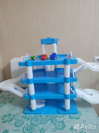 Парковка для машинок полесье