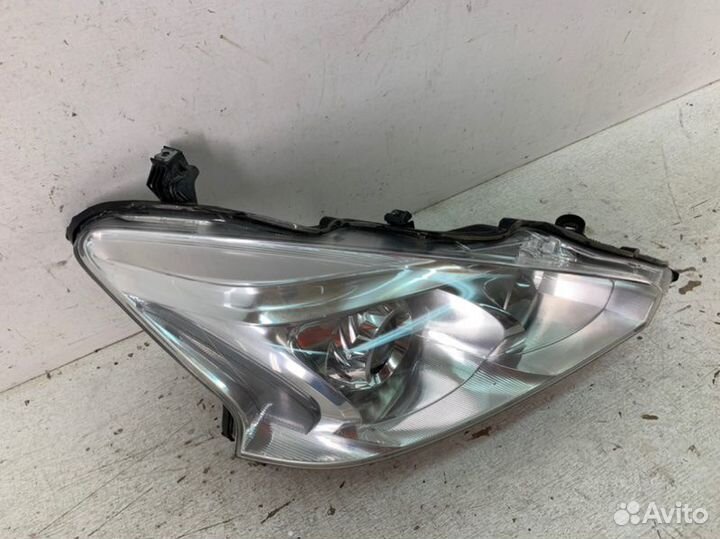 Фара правая Nissan Teana L33 2012
