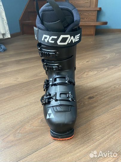 Горнолыжные ботинки