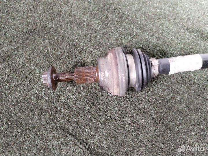 Привод задний левый Audi Q3 8UB cczc 2012