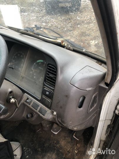 Салон mitsubishi canter FE и другие з/ч