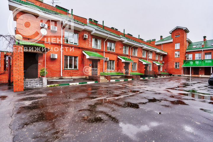 Таунхаус 275,5 м² на участке 1 сот.