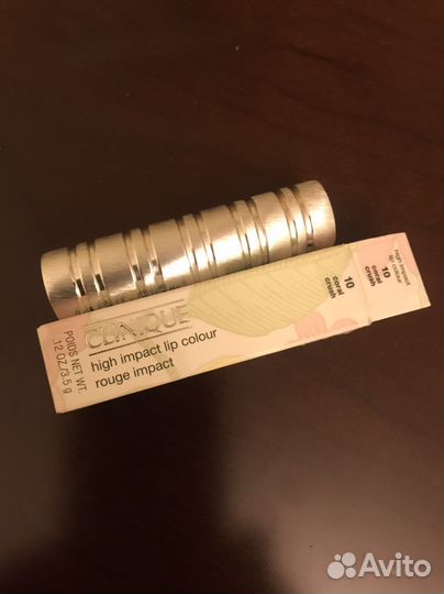 Помада Clinique