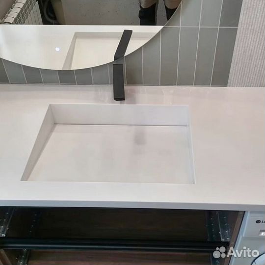 Столешница с раковиной для ванной