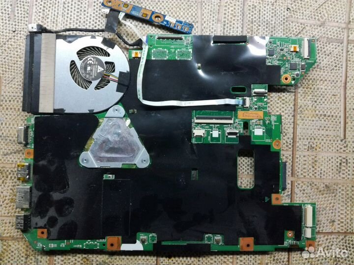 Материнская плата