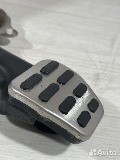 Педаль тормоза VW Passat cc