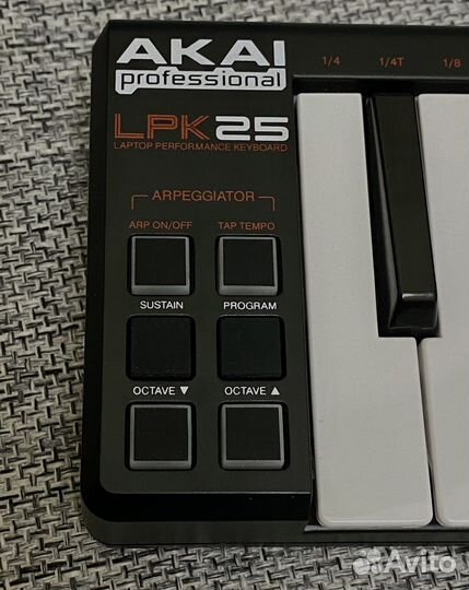 Midi клавиатура Akai professional LPK25