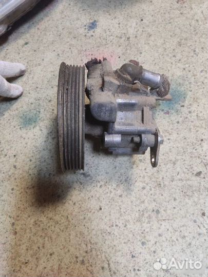 Насос гур Лада Ларгус Кросс