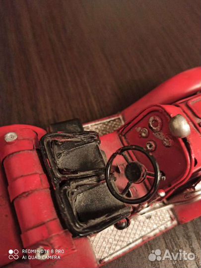 Машина металлическая новая