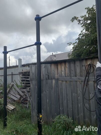 Уличный турник