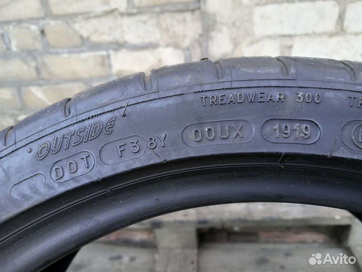 Michelin Pilot Super Sport 245/35 R18