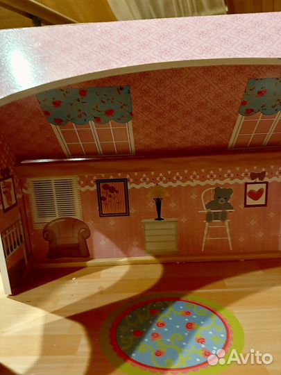 Домик кукольный