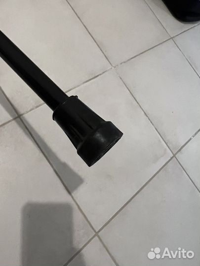 Костыль с подлокотником