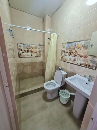 Комната 18 м² в 9-к., 1/2 эт.