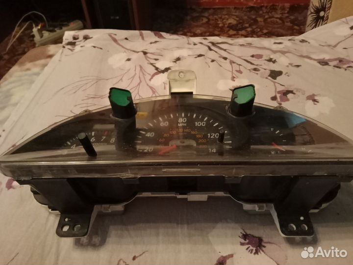 Панель приборов Toyota Highlander MCU25 1MZ-FE