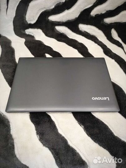 Ноутбук Lenovo Ideapad 330