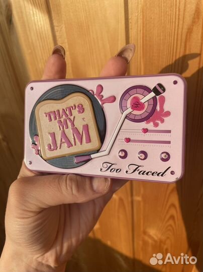 Палетка теней too faced