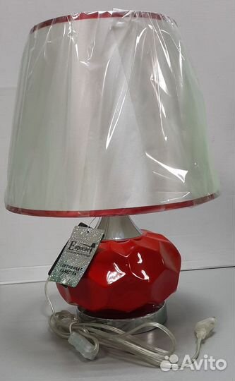 Светильник настольная лампа красный - 7168