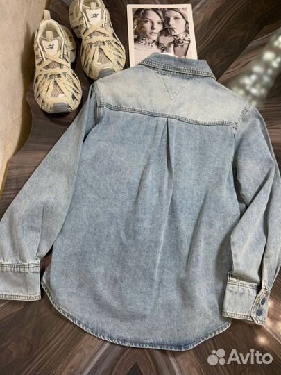 Джинсовая рубашка