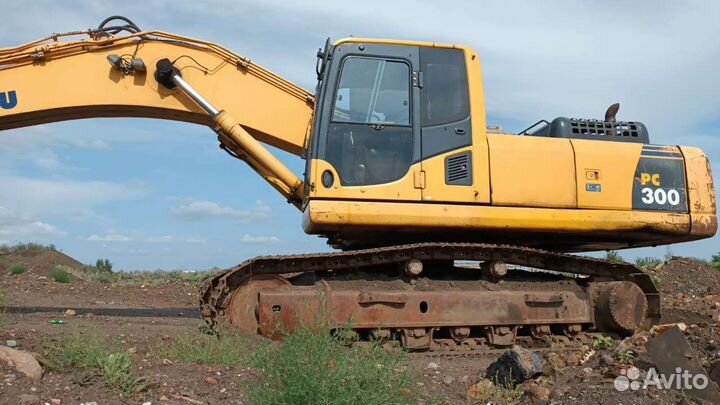 Гусеничный экскаватор Komatsu PC300, 2012