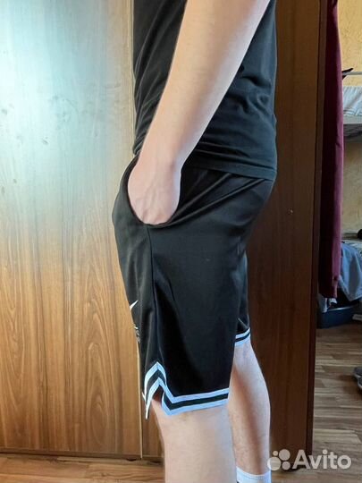 Баскетбольные шорты