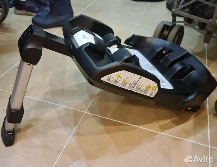 Коляска автокресло doona с базой isofix