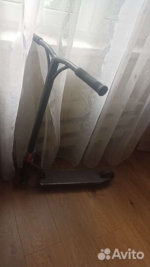 Трюковой самокат MGP