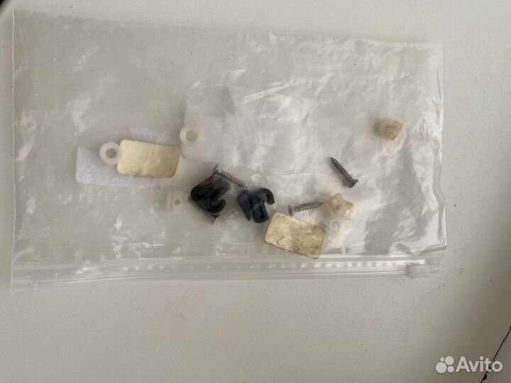 Дефлектор капота